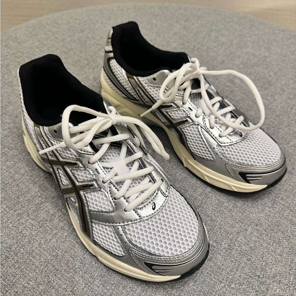 New without tags! ASICS Gel-1130 "Canyon" sneakers size 7.5
